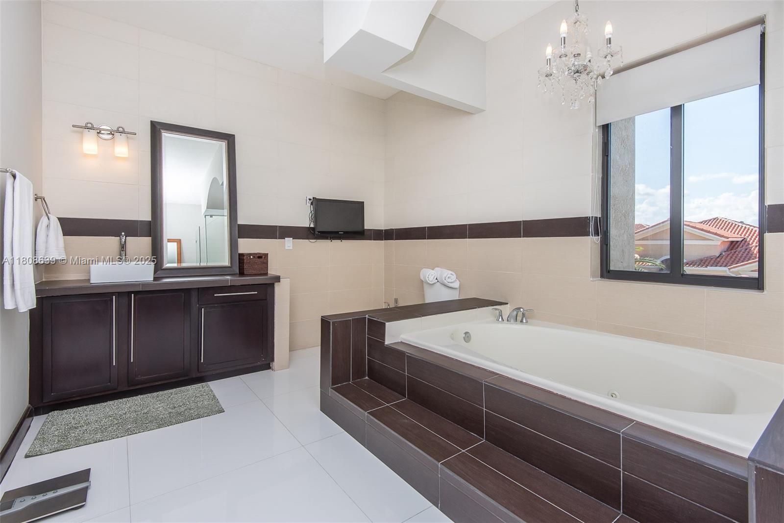 CUTLER CAY - Residential