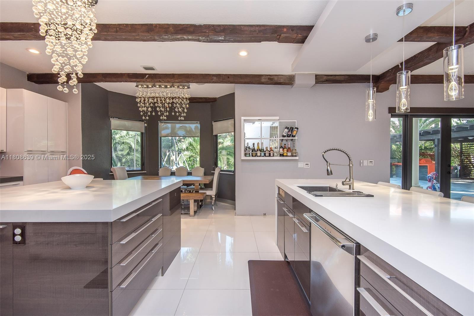 CUTLER CAY - Residential