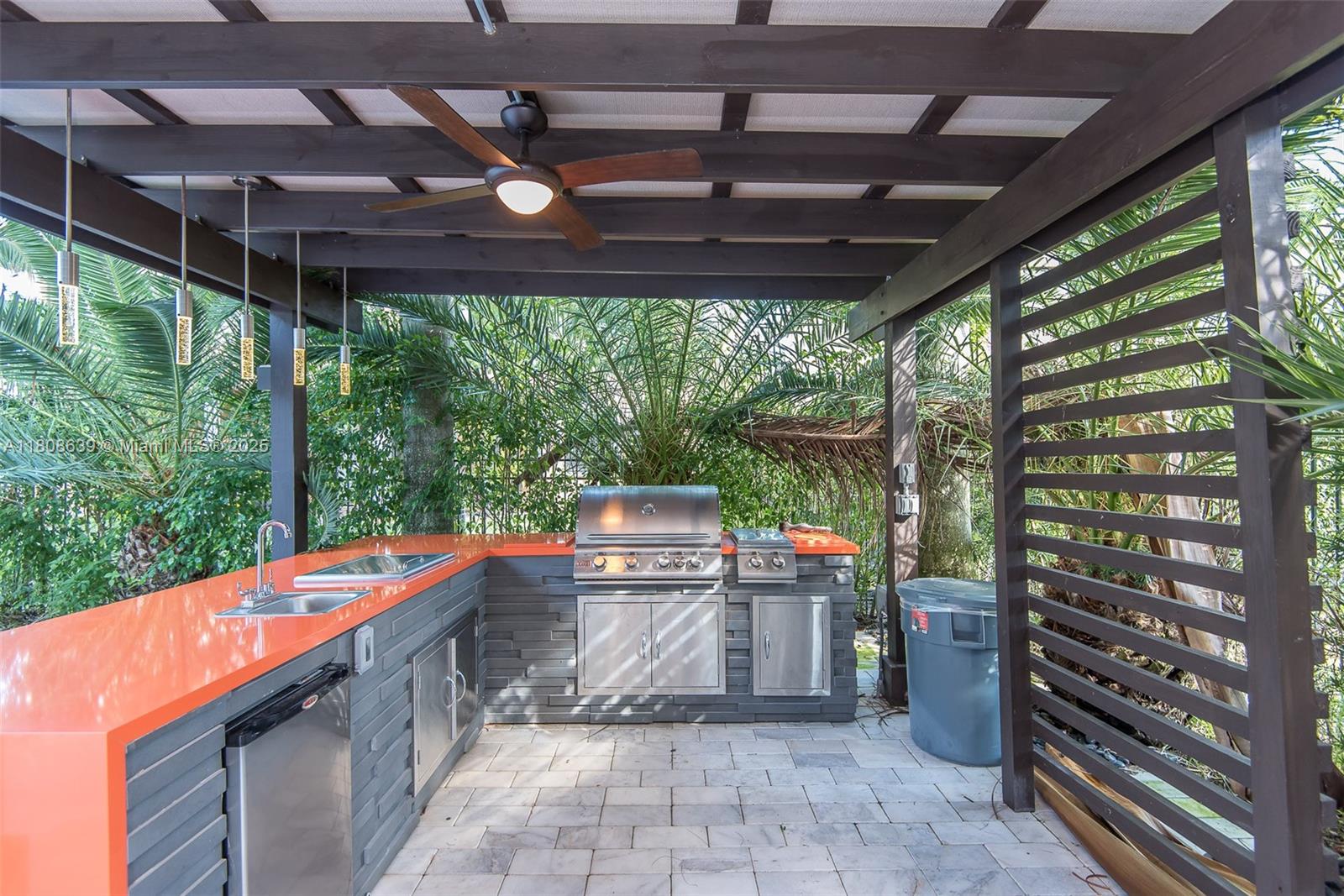 CUTLER CAY - Residential