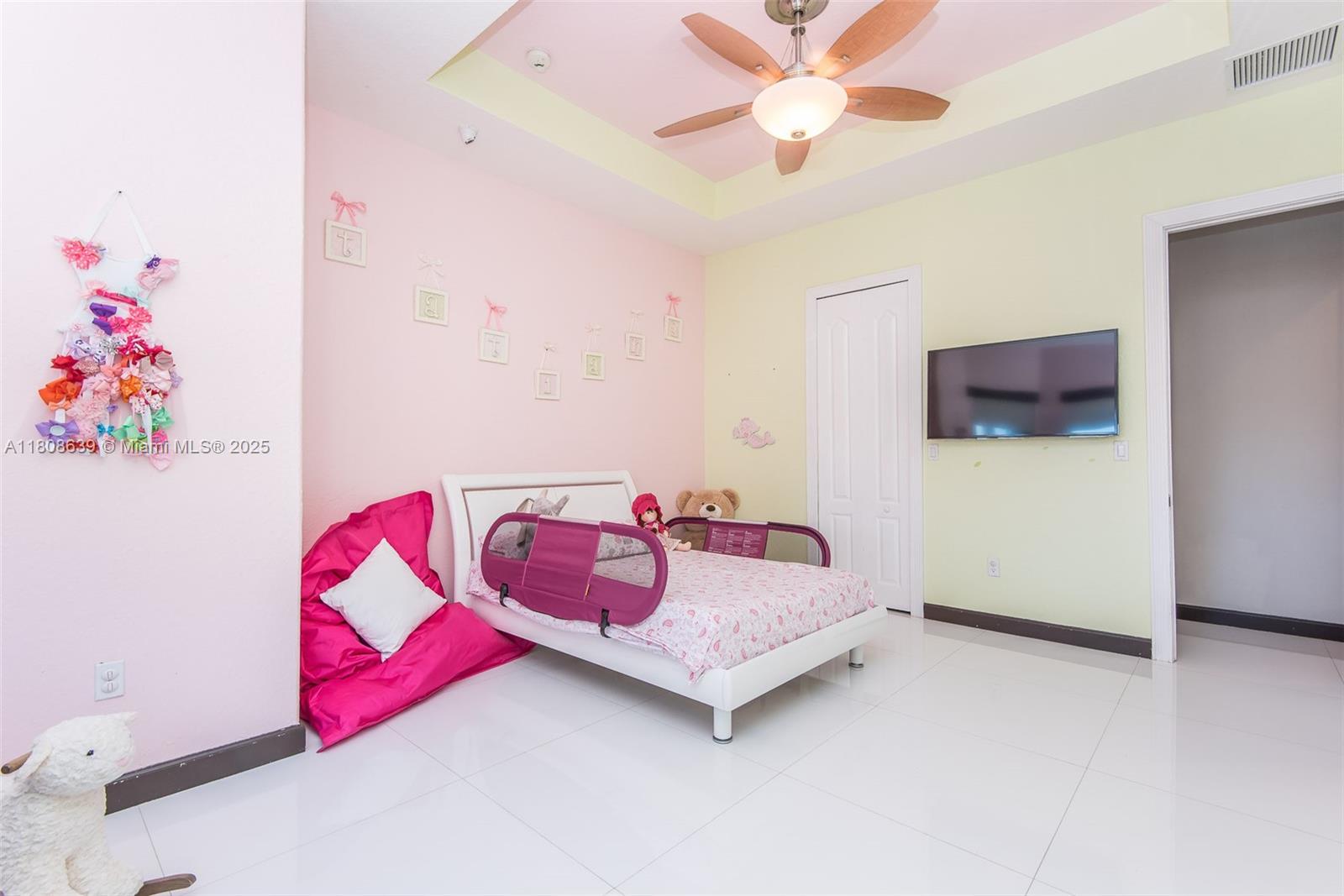 CUTLER CAY - Residential