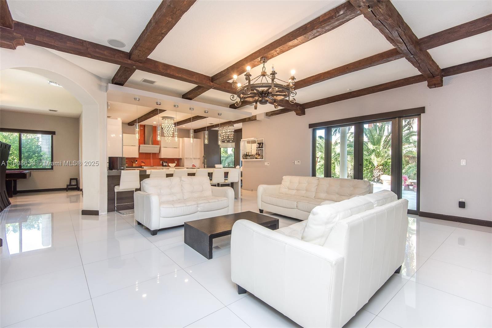 CUTLER CAY - Residential