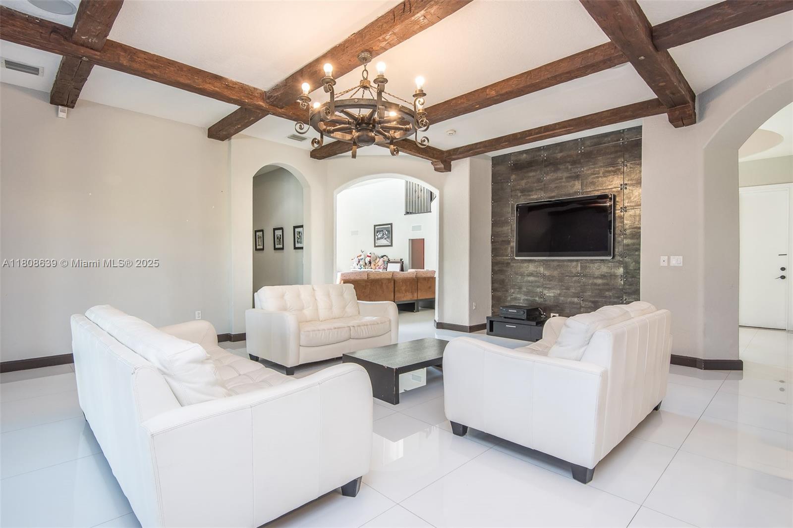 CUTLER CAY - Residential
