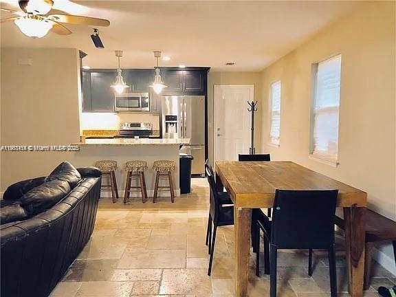 PARADISE PARK UNIT NO 2 - Residential Lease