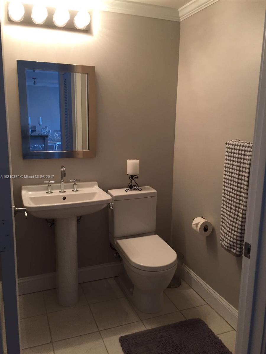 Latitude/River Condo - Residential Lease