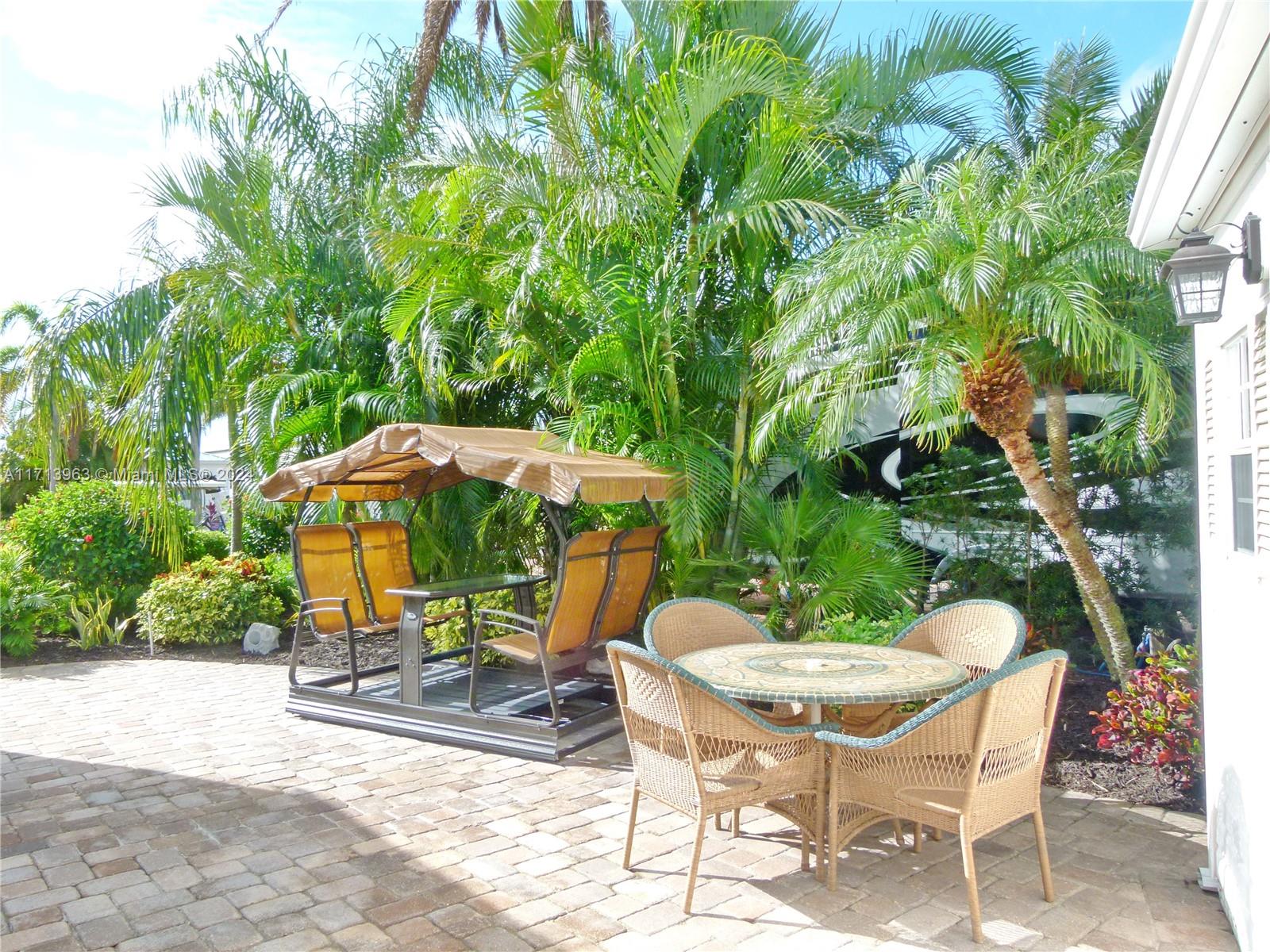 Silver Palms RV Resort - Land