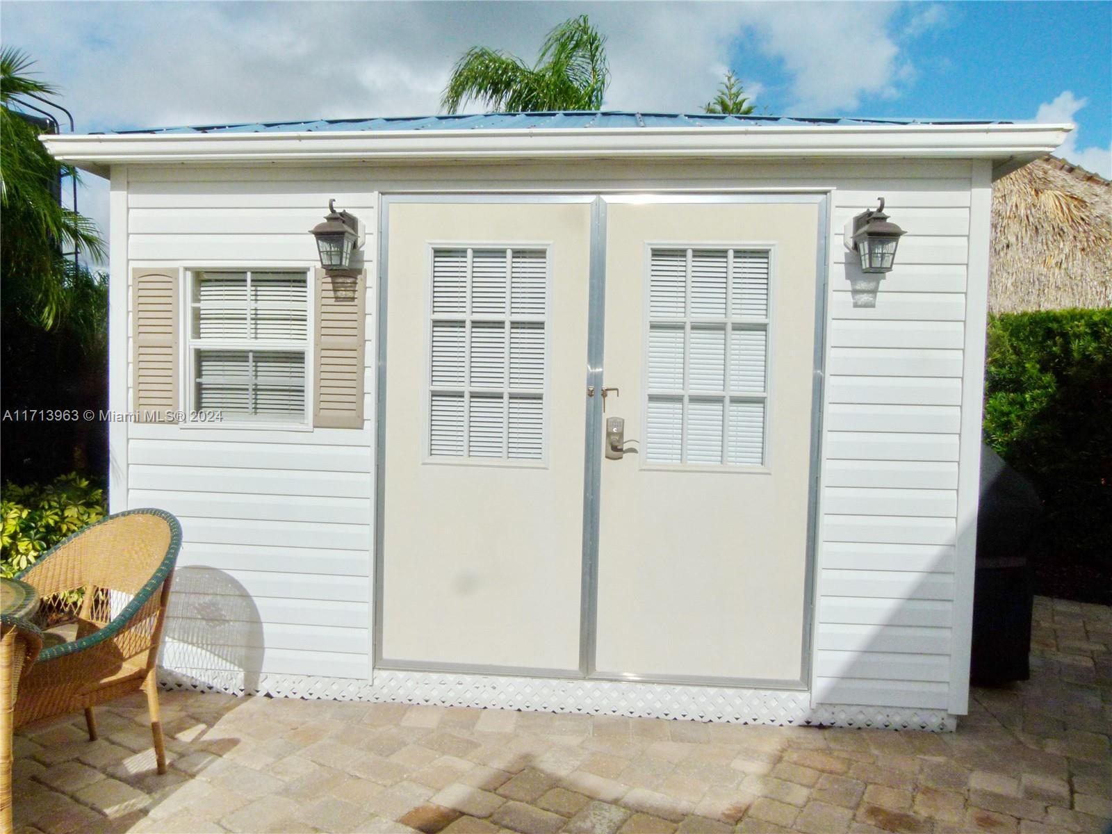 Silver Palms RV Resort - Land