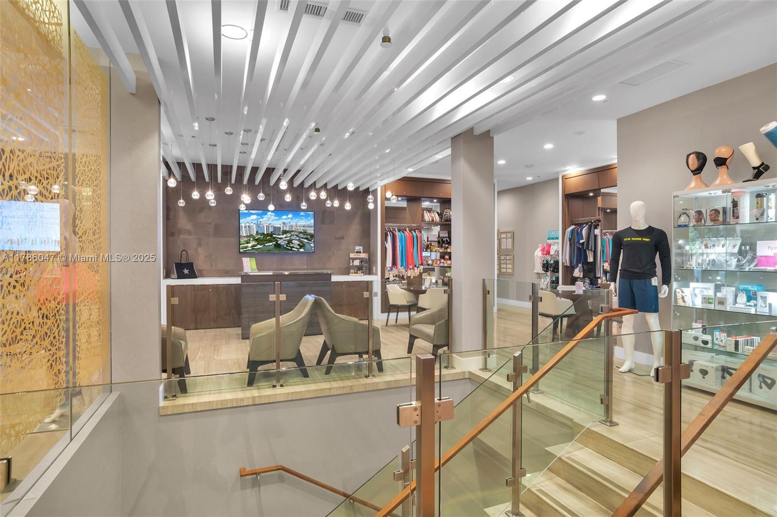 2000 ISL BLVD WILLIAMS IS - Residential