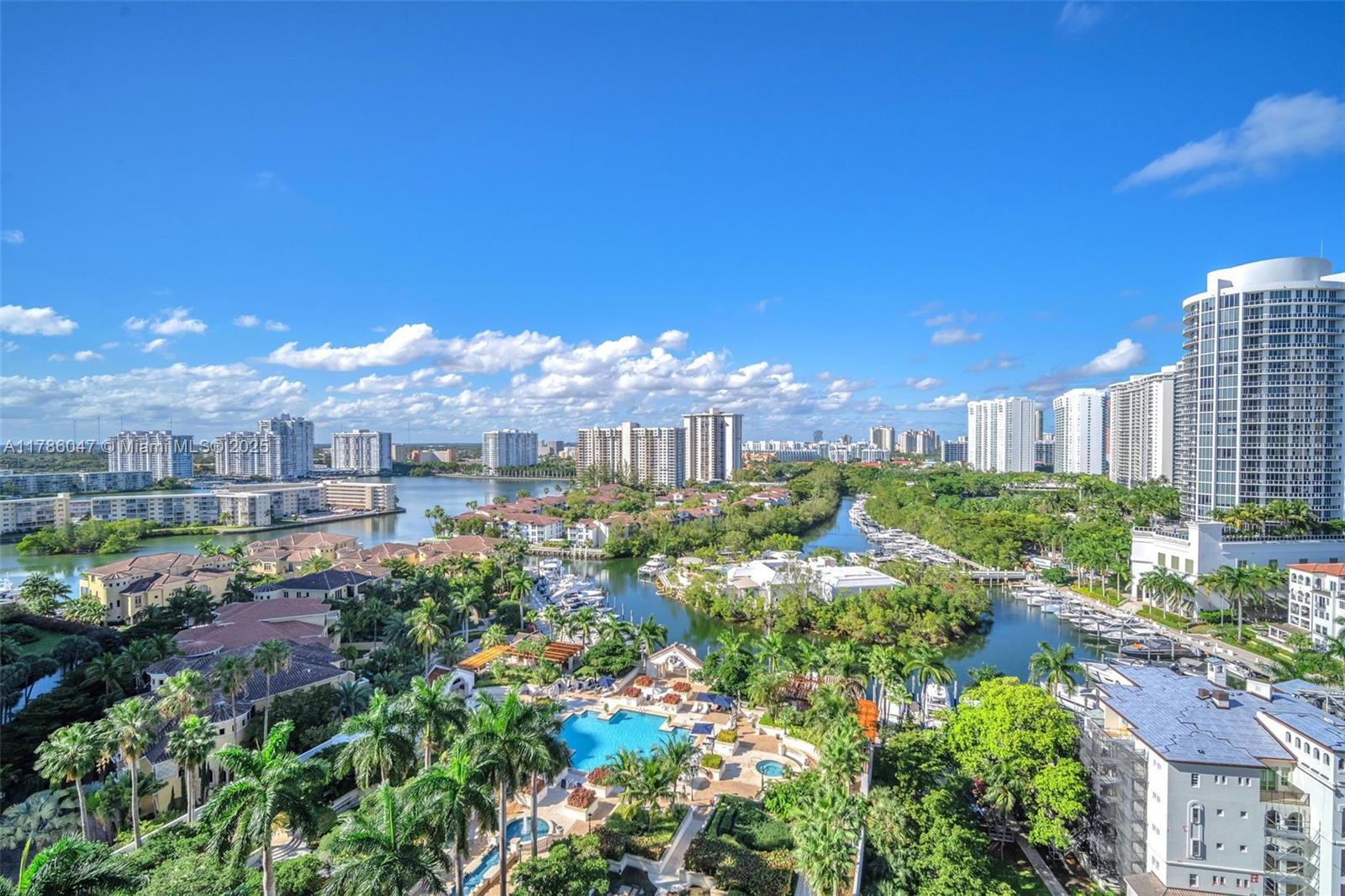 2000 ISL BLVD WILLIAMS IS - Residential