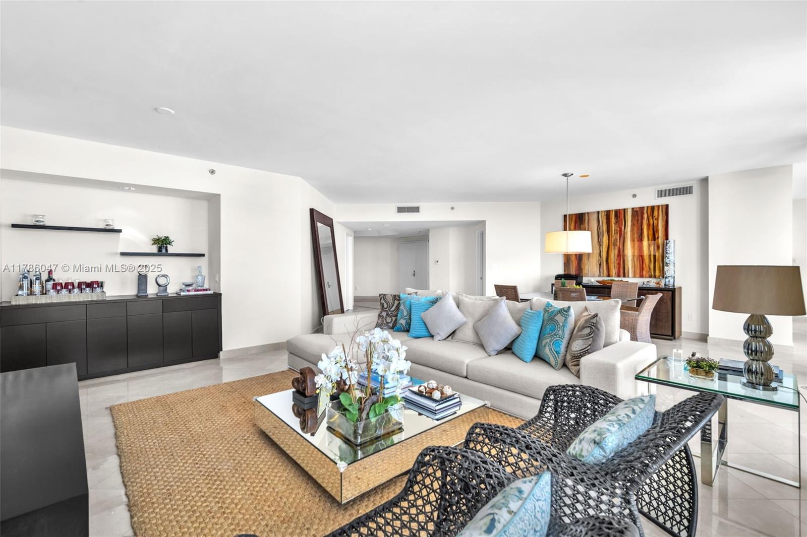 2000 ISL BLVD WILLIAMS IS - Residential