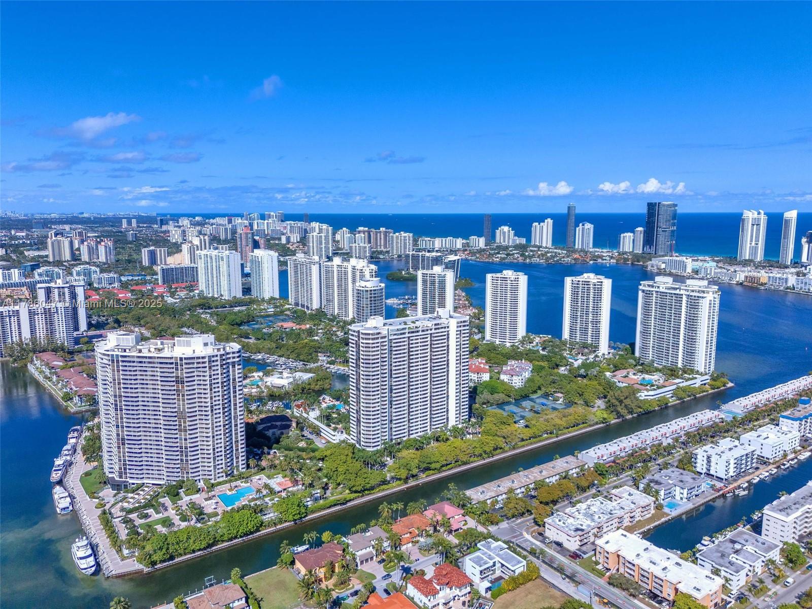 2000 ISL BLVD WILLIAMS IS - Residential