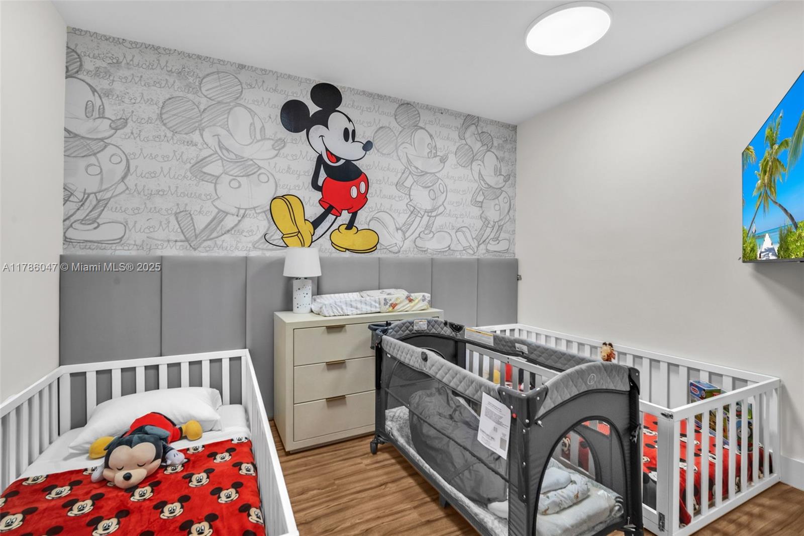 2000 ISL BLVD WILLIAMS IS - Residential