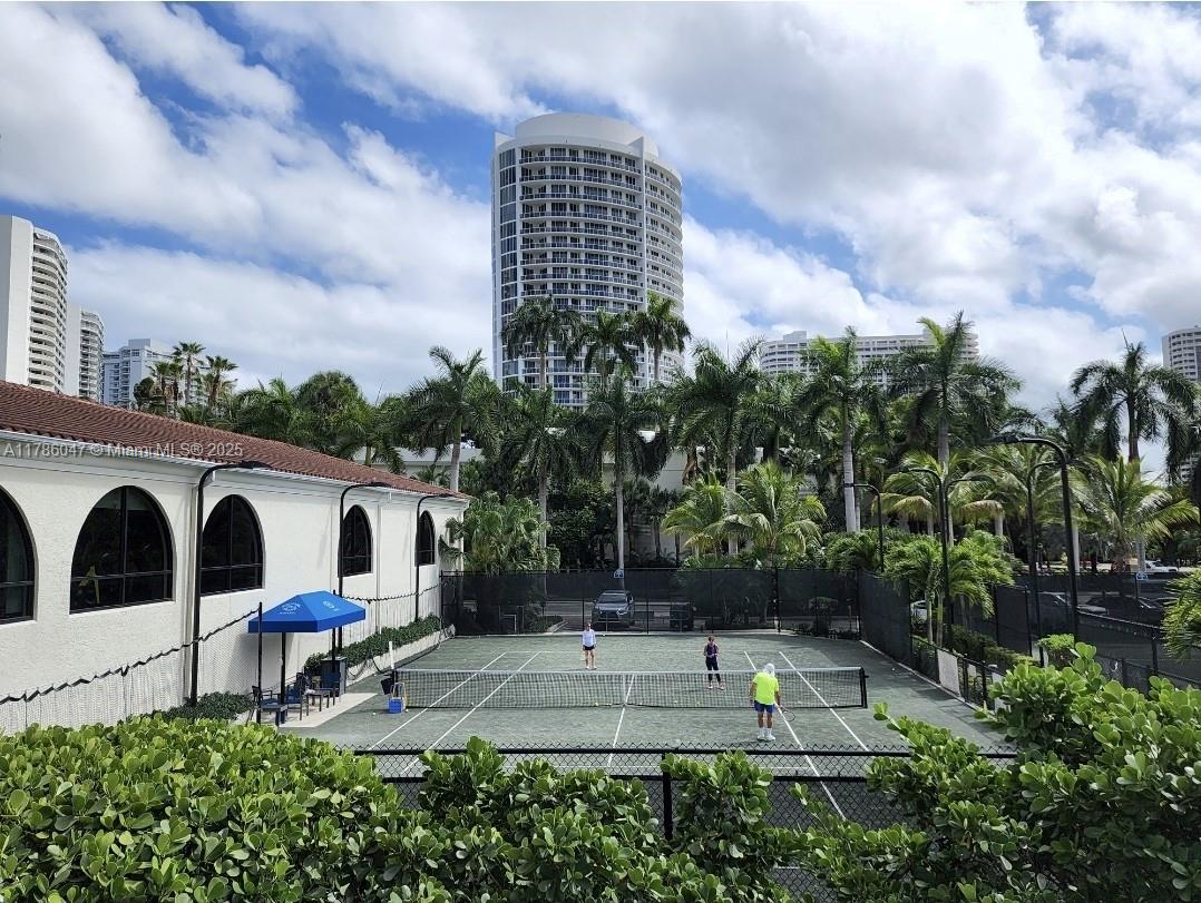 2000 ISL BLVD WILLIAMS IS - Residential