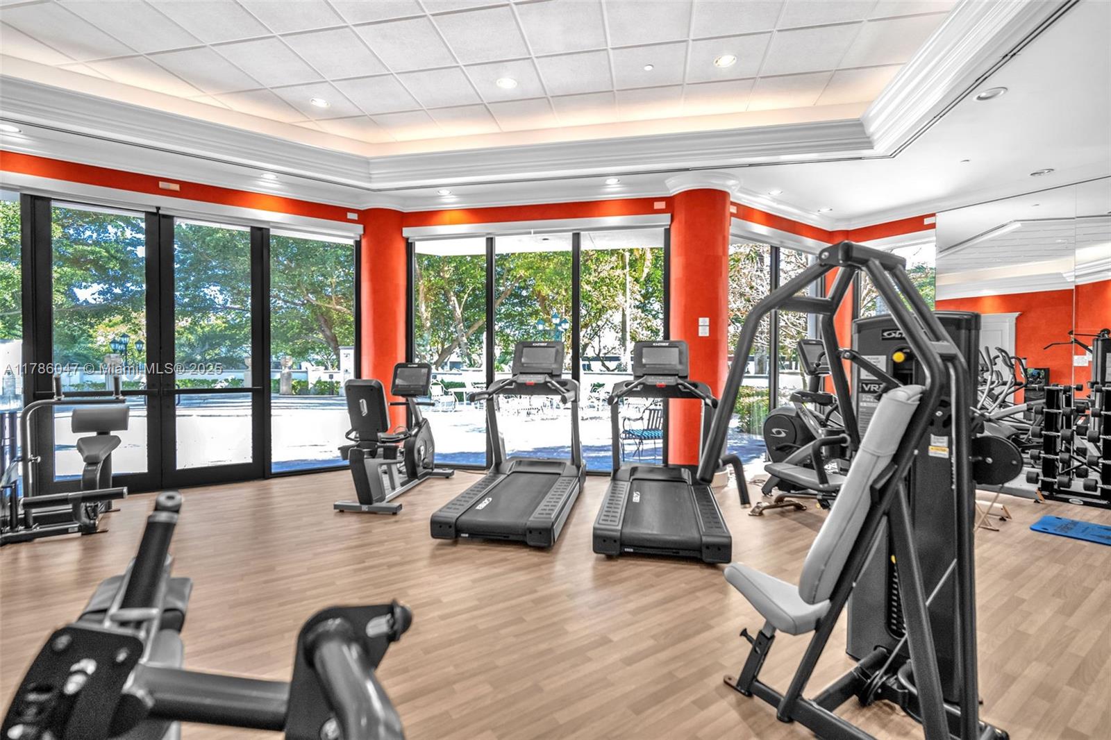 2000 ISL BLVD WILLIAMS IS - Residential