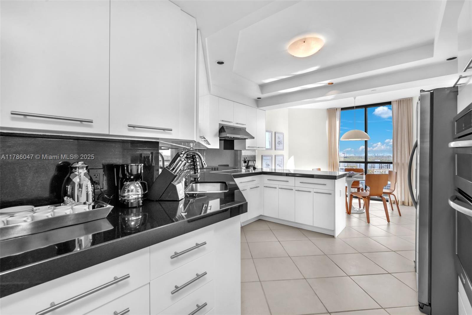 2000 ISL BLVD WILLIAMS IS - Residential