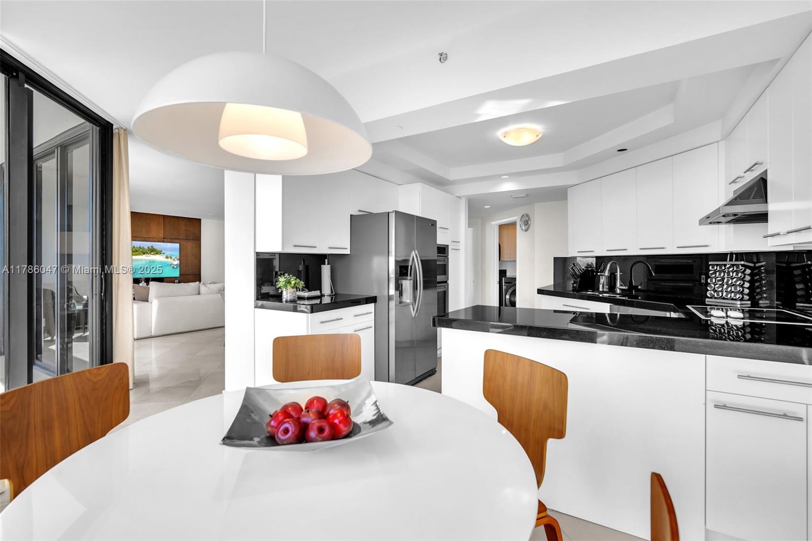 2000 ISL BLVD WILLIAMS IS - Residential