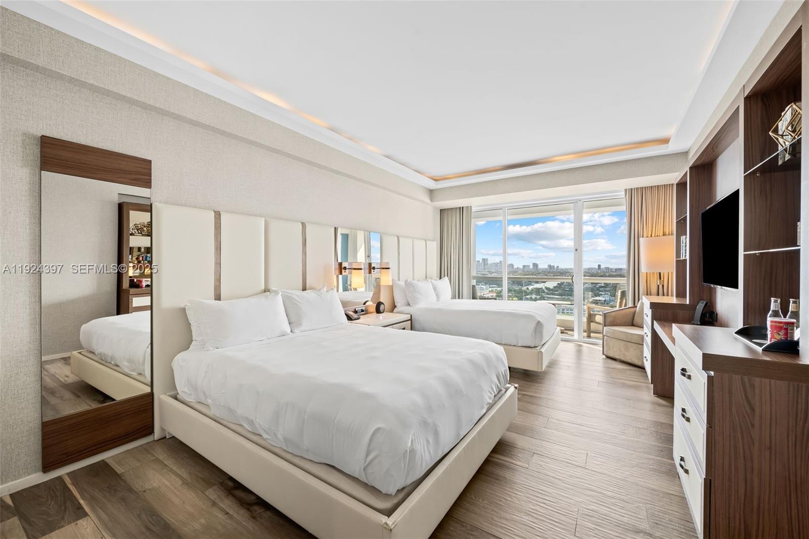 551 FLB CONDOMINIUM RESID - Residential