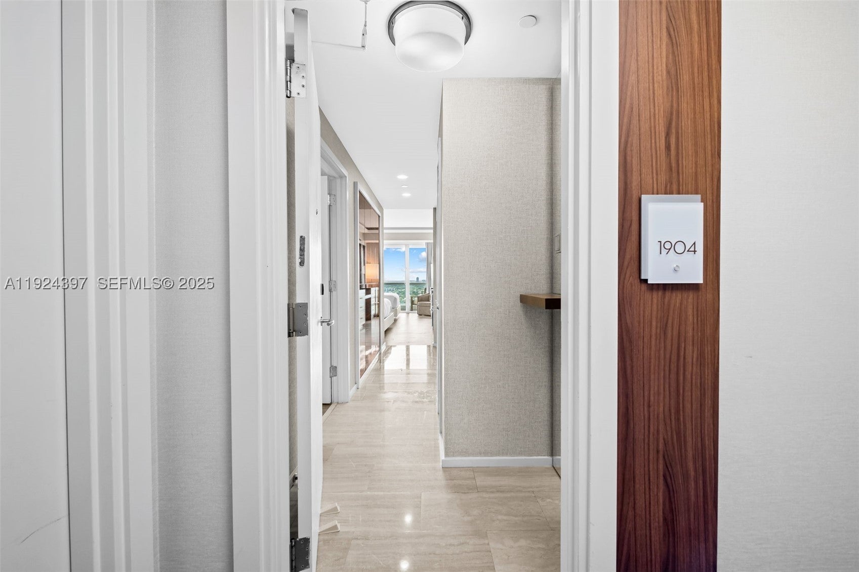 551 N Fort Lauderdale Beach Blvd R1904