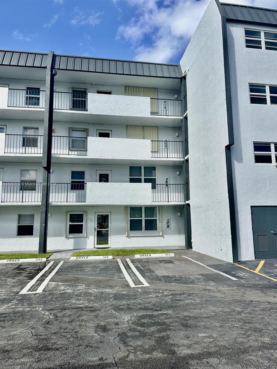 Property for Sale at 777 S Federal Hwy 104O, Pompano Beach, Broward County, Florida - Bedrooms: 2 
Bathrooms: 2  - $439,500