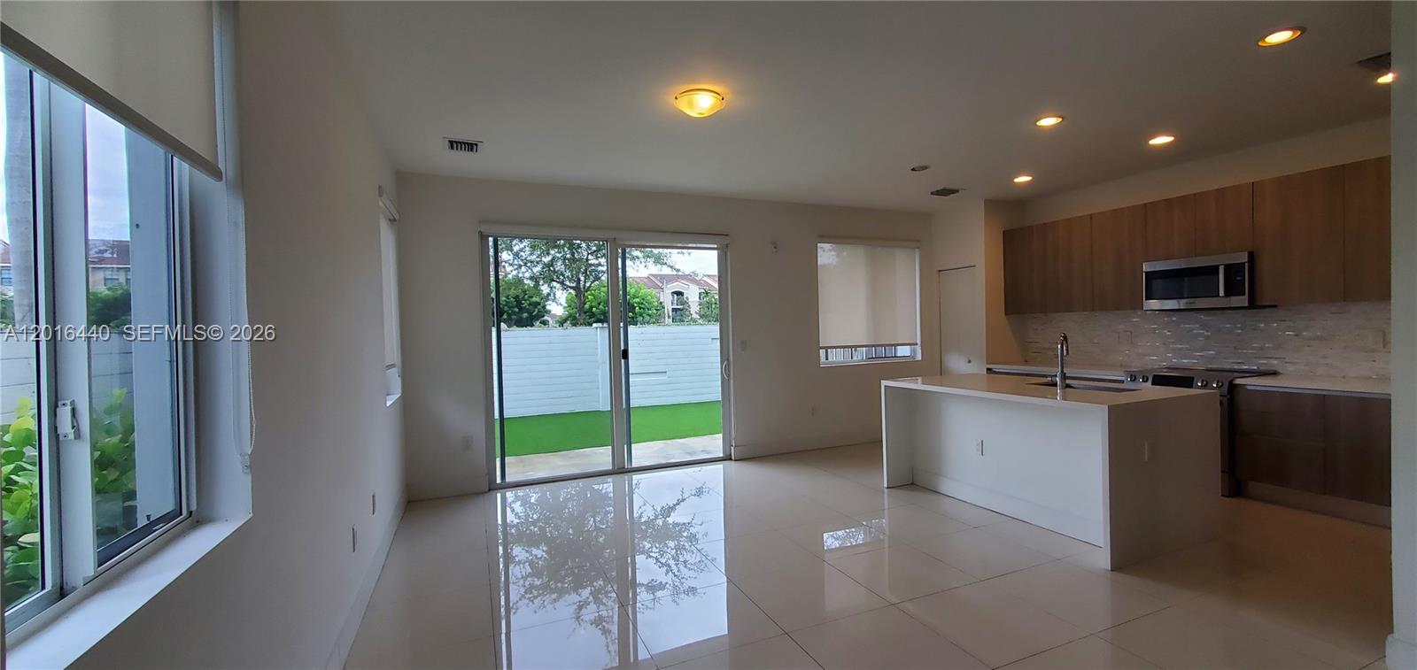 DORAL PALMS NORTH - Residential