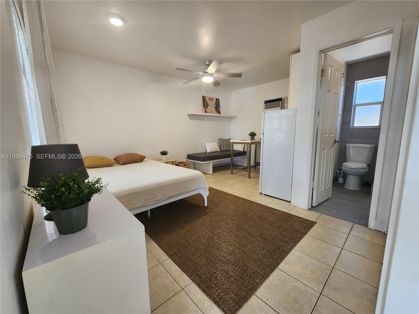 HOLLYWOOD CENTRAL BEACH - Residential Lease