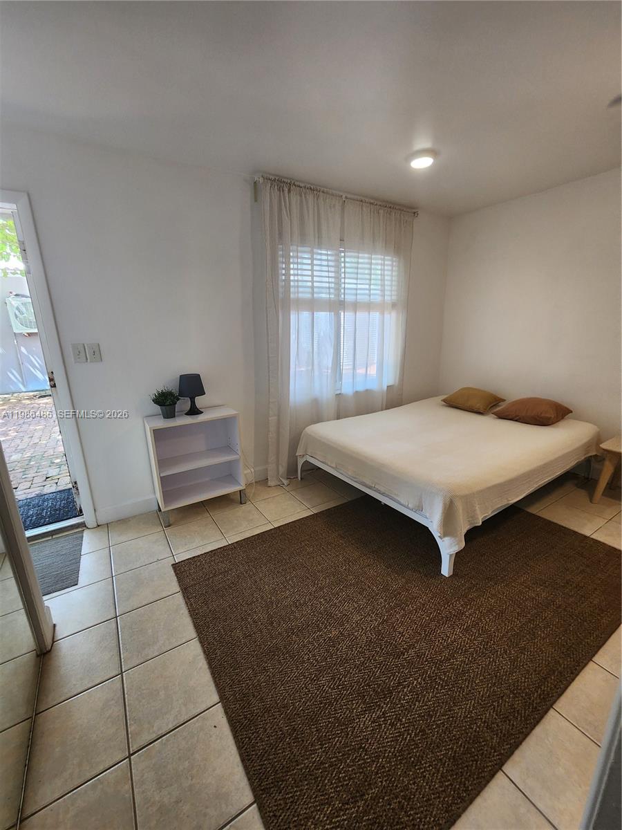 HOLLYWOOD CENTRAL BEACH - Residential Lease