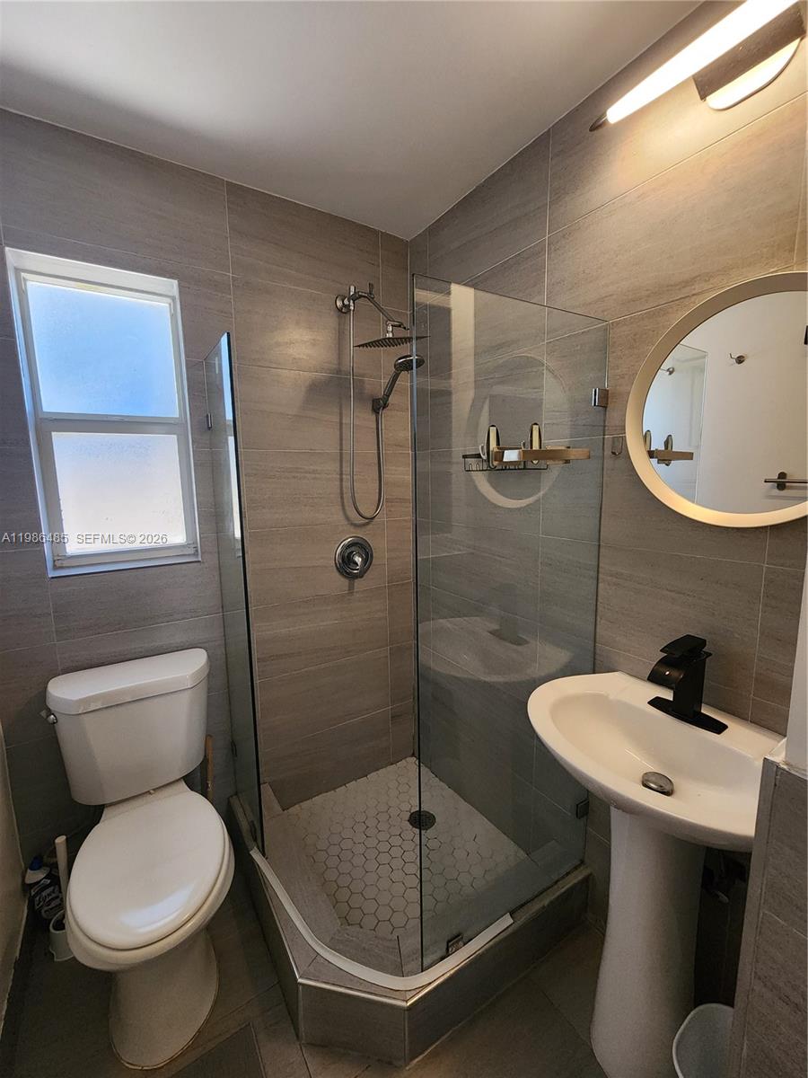 HOLLYWOOD CENTRAL BEACH - Residential Lease