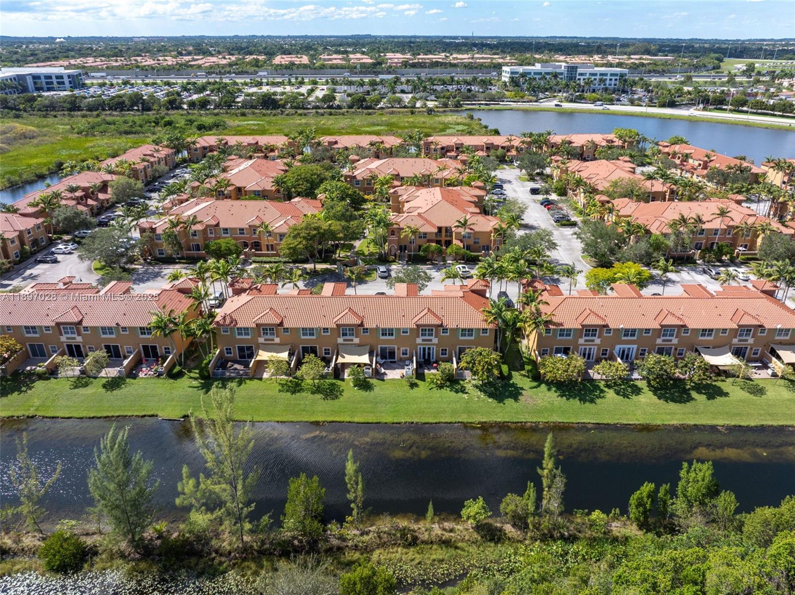 PEMBROKE CAY CONDO - Residential