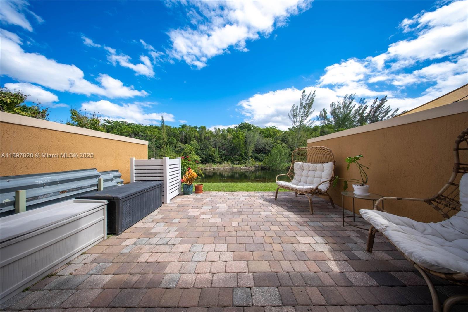 PEMBROKE CAY CONDO - Residential