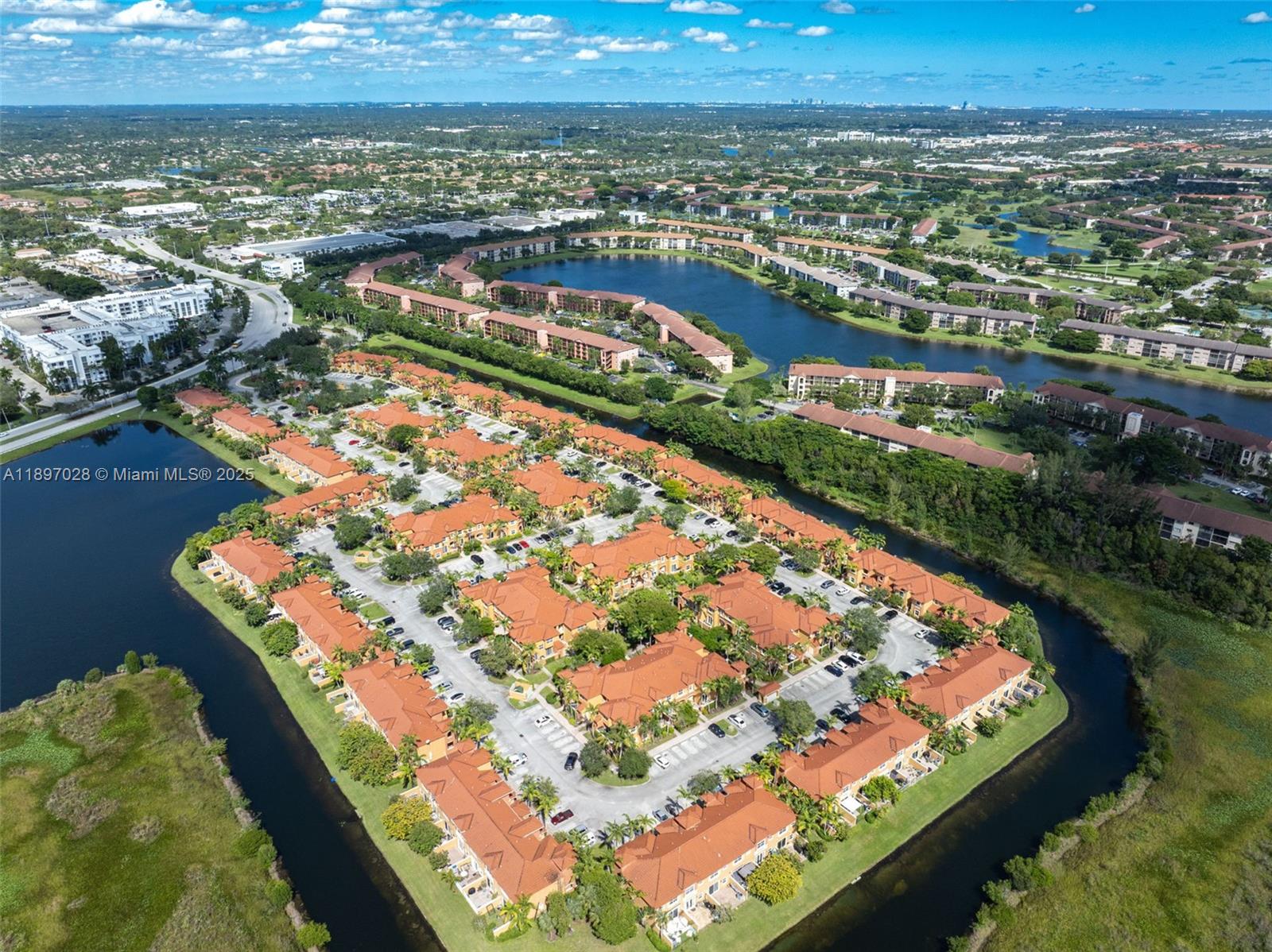 PEMBROKE CAY CONDO - Residential