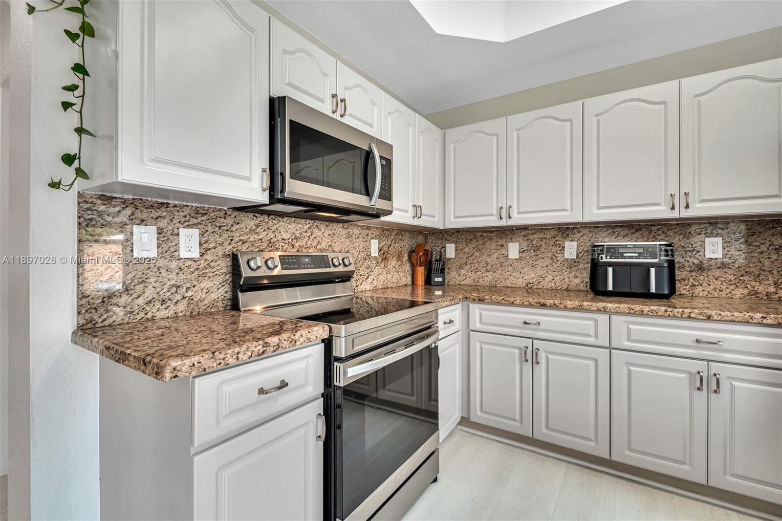 PEMBROKE CAY CONDO - Residential