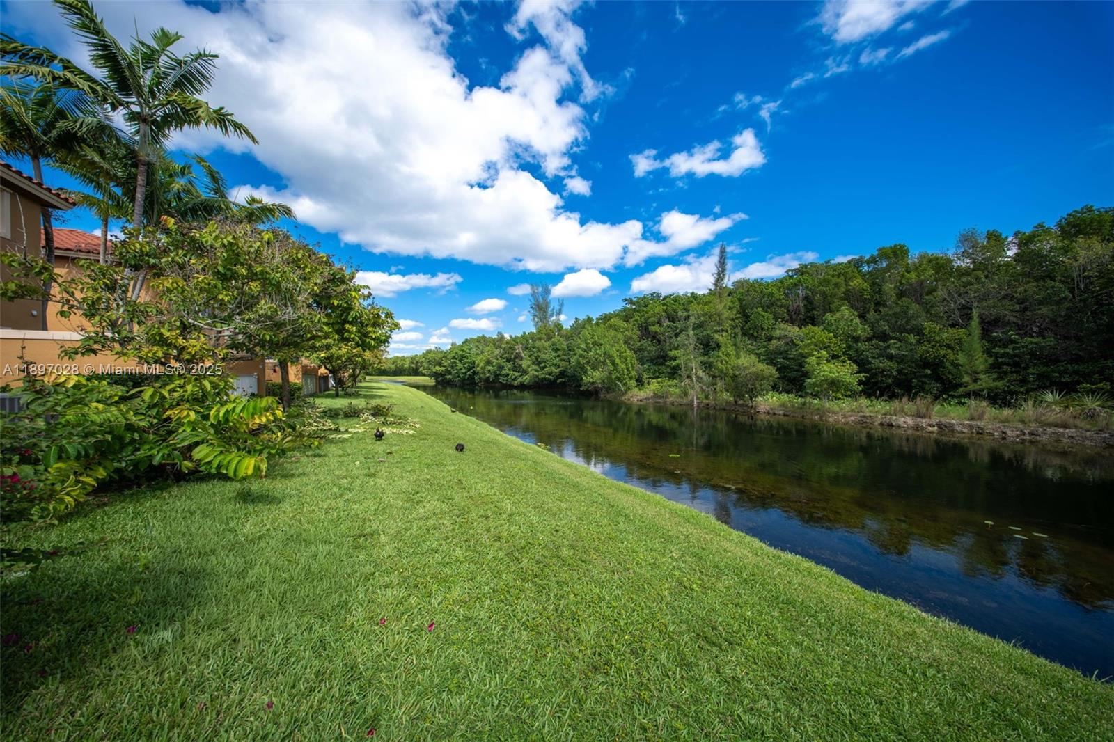 PEMBROKE CAY CONDO - Residential