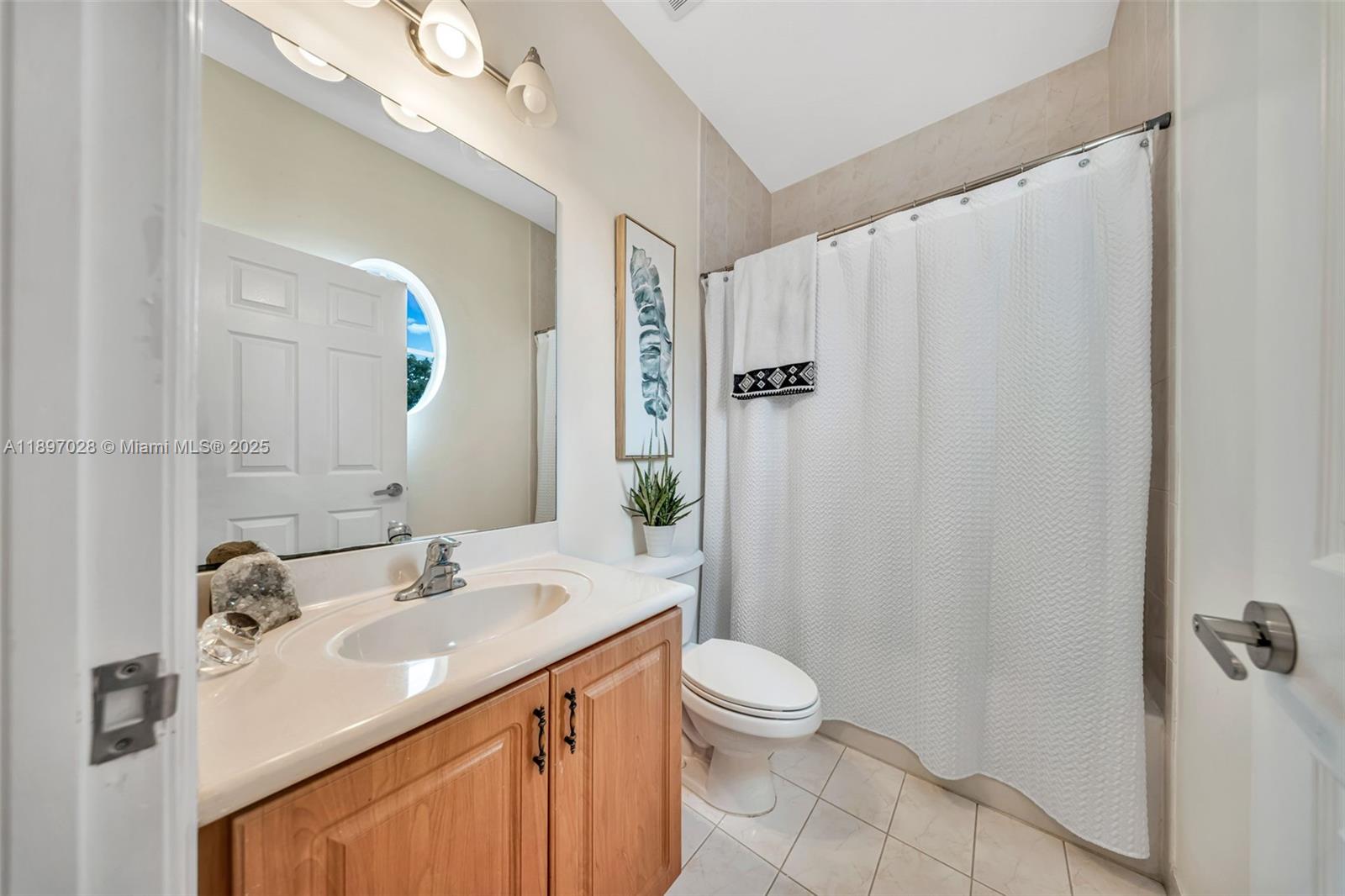 PEMBROKE CAY CONDO - Residential