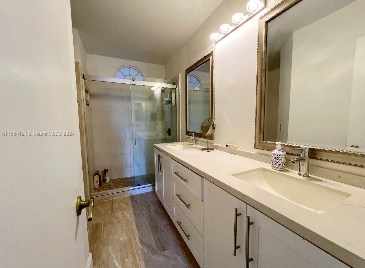 PEMBROKE LAKES SOUTH - Residential