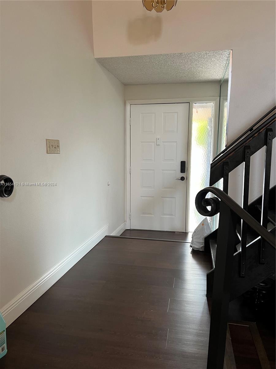 PEMBROKE LAKES SOUTH - Residential