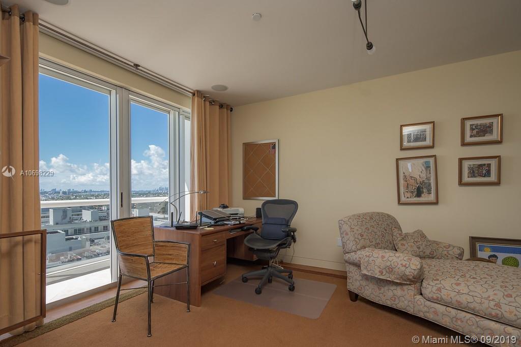 MAJESTIC TOWER - Residential