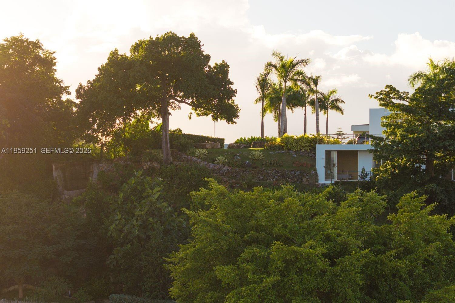 Loma Esperanza - Residential