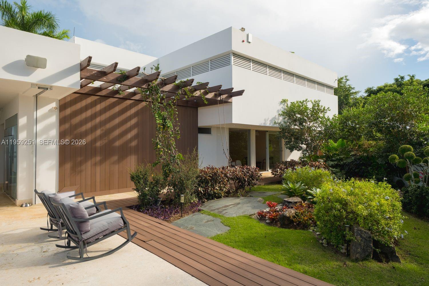 Loma Esperanza - Residential