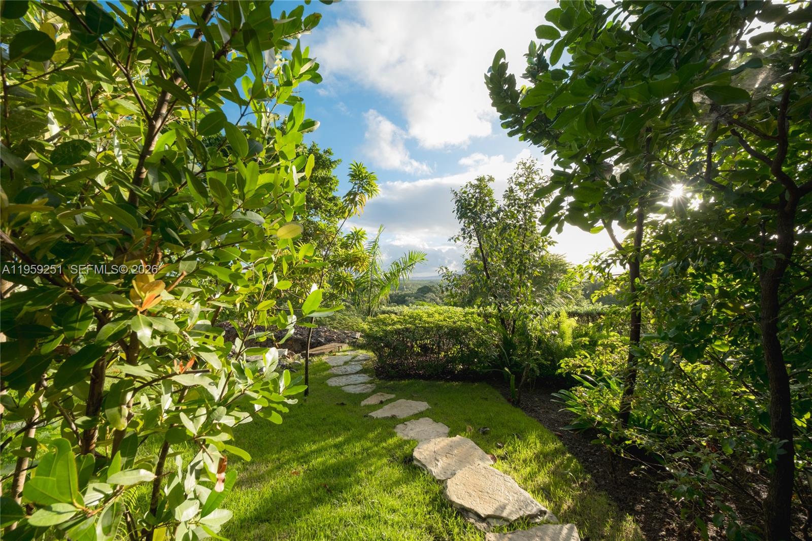 Loma Esperanza - Residential