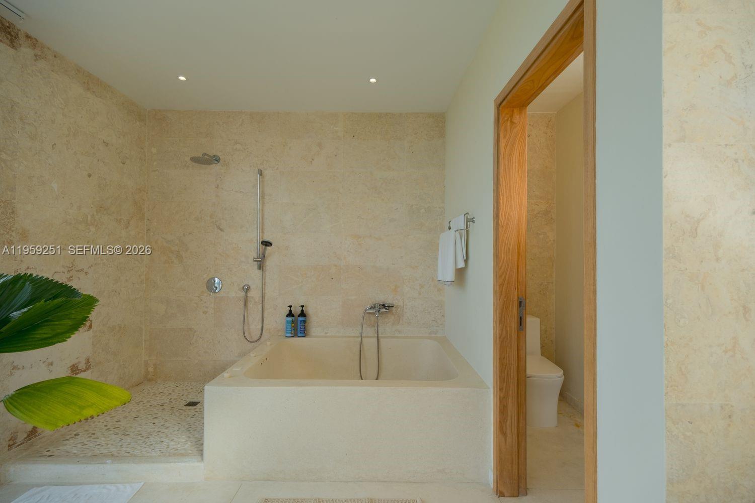 Loma Esperanza - Residential