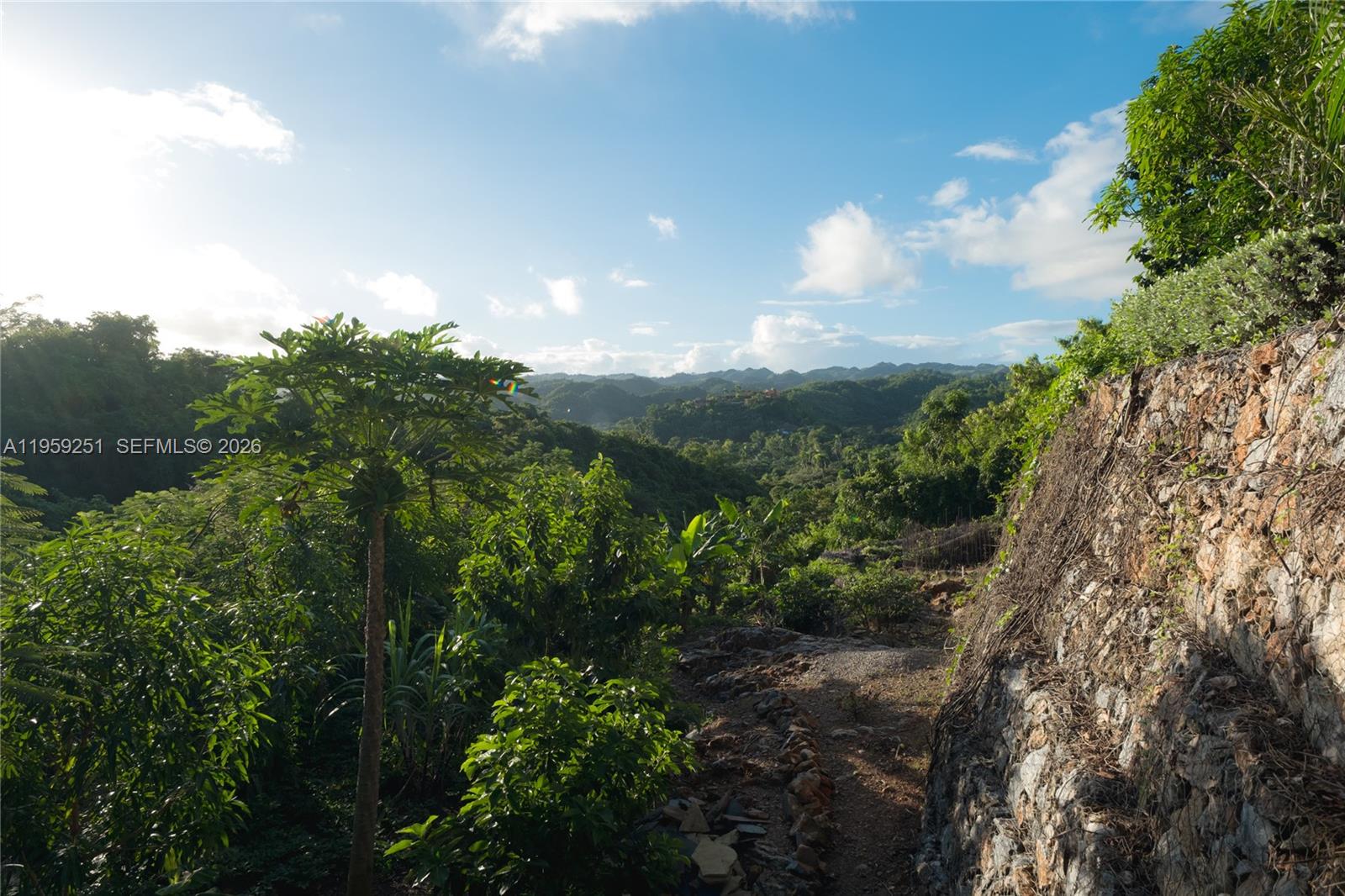 Loma Esperanza - Residential