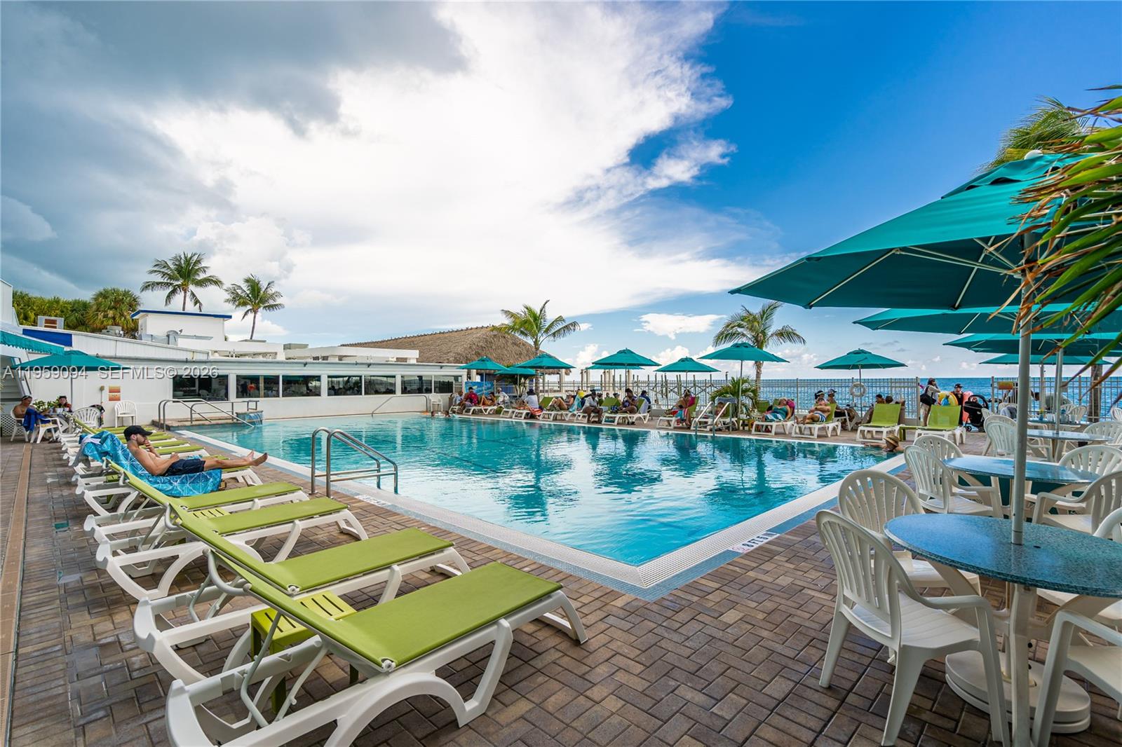 KEY COLONY BEACH 1ST ADD - Residential