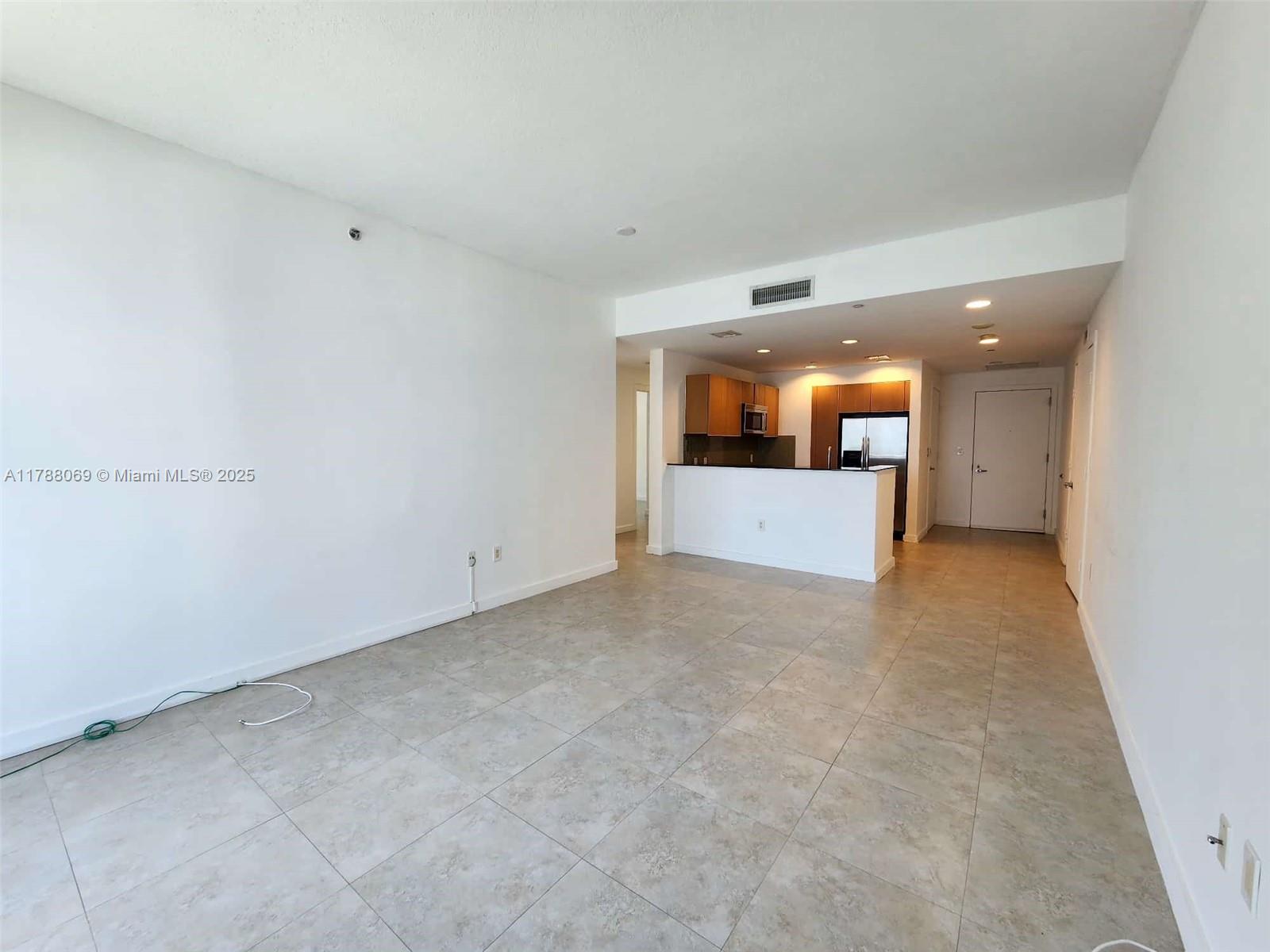 1060 Brickell Ave 2007