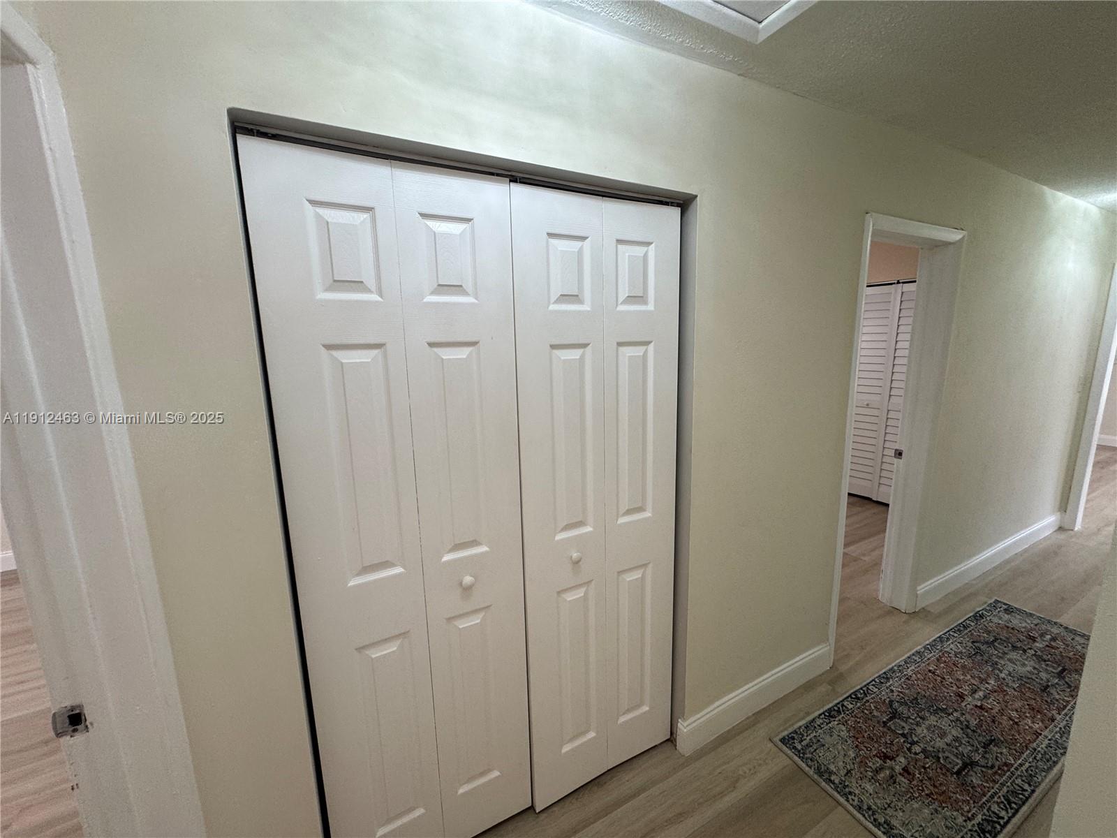 SUNRISE GOLF VILLAGE SEC - Residential Lease