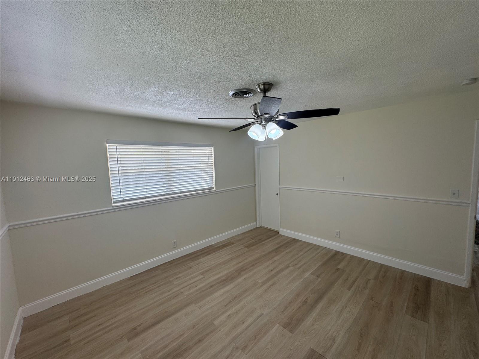 SUNRISE GOLF VILLAGE SEC - Residential Lease