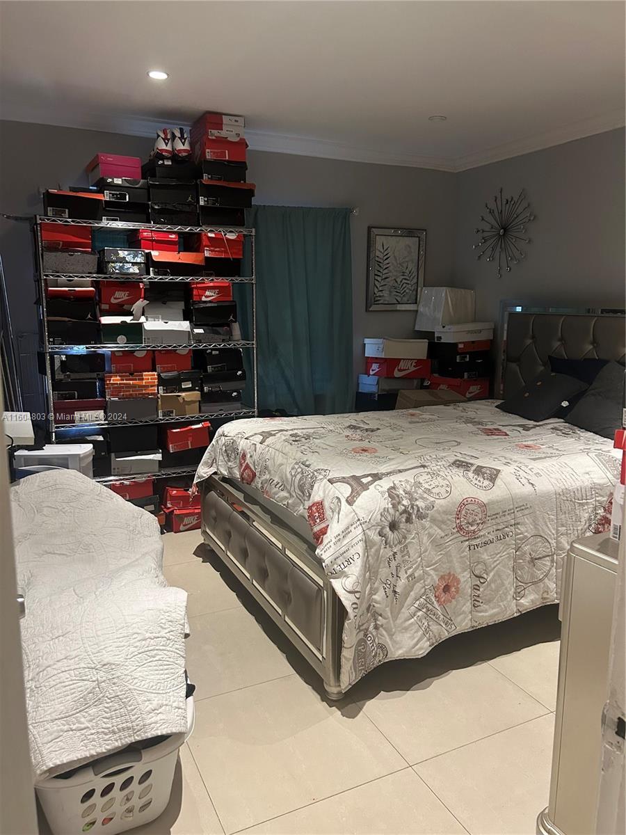 SUNSHINE VILLAGE - Residential