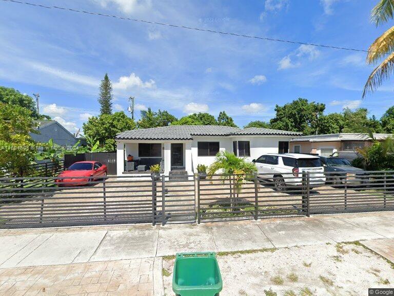 1275 Nw 117th St, Miami, Broward County, Florida - 3 Bedrooms  
2 Bathrooms - 