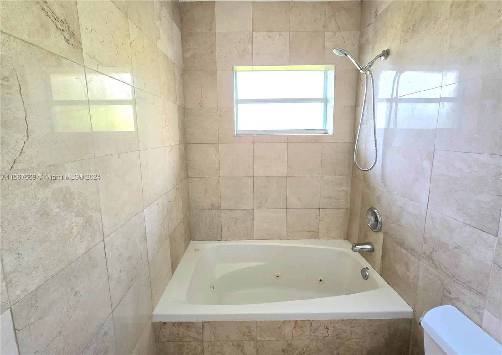 EVENING STAR CONDO - Residential Lease