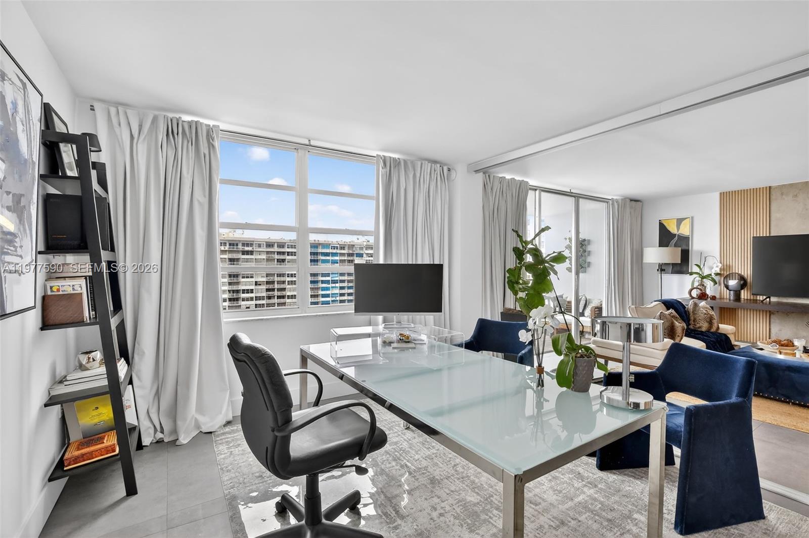 COMMODORE PLAZA CONDO - Residential