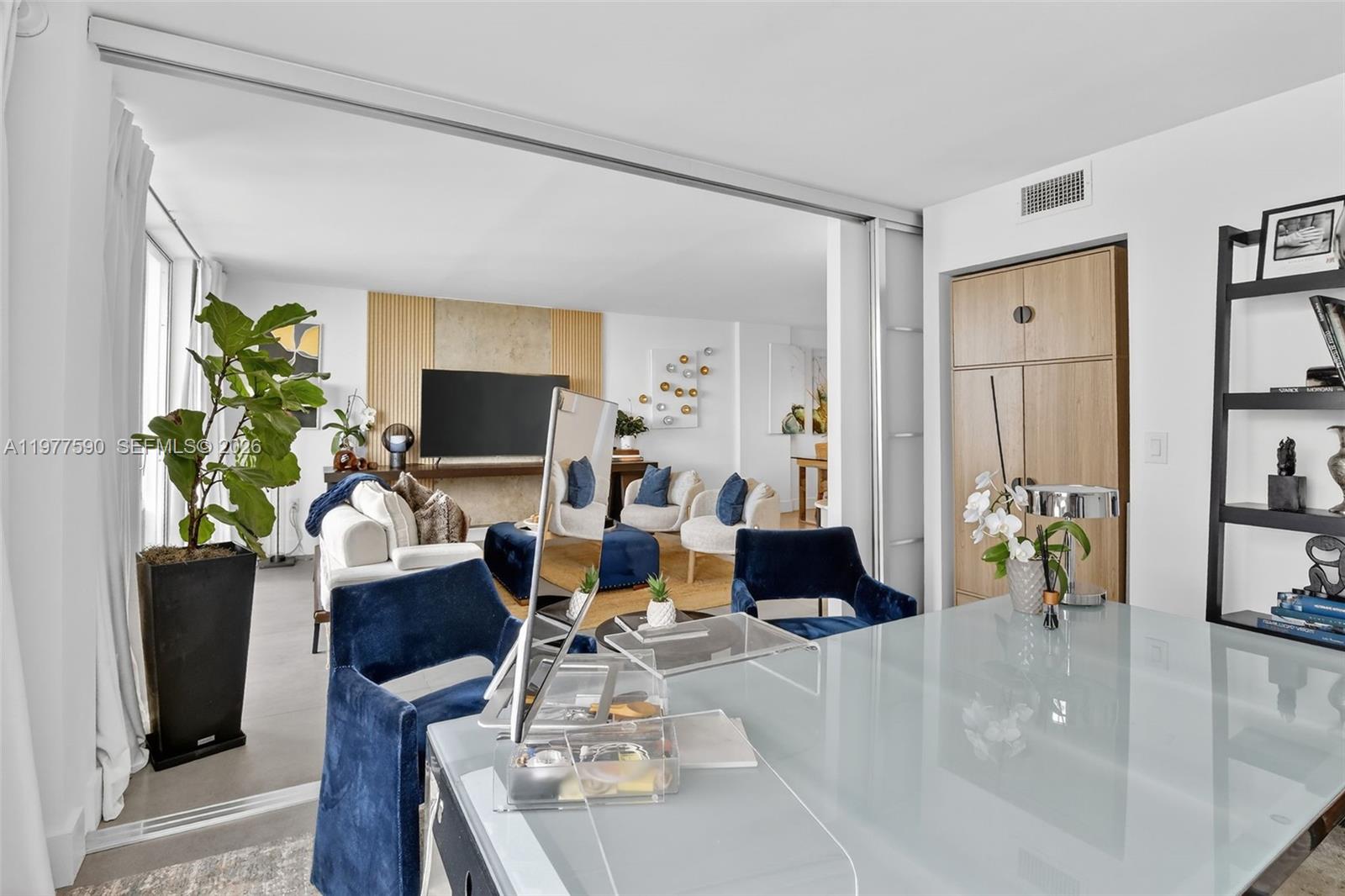 COMMODORE PLAZA CONDO - Residential