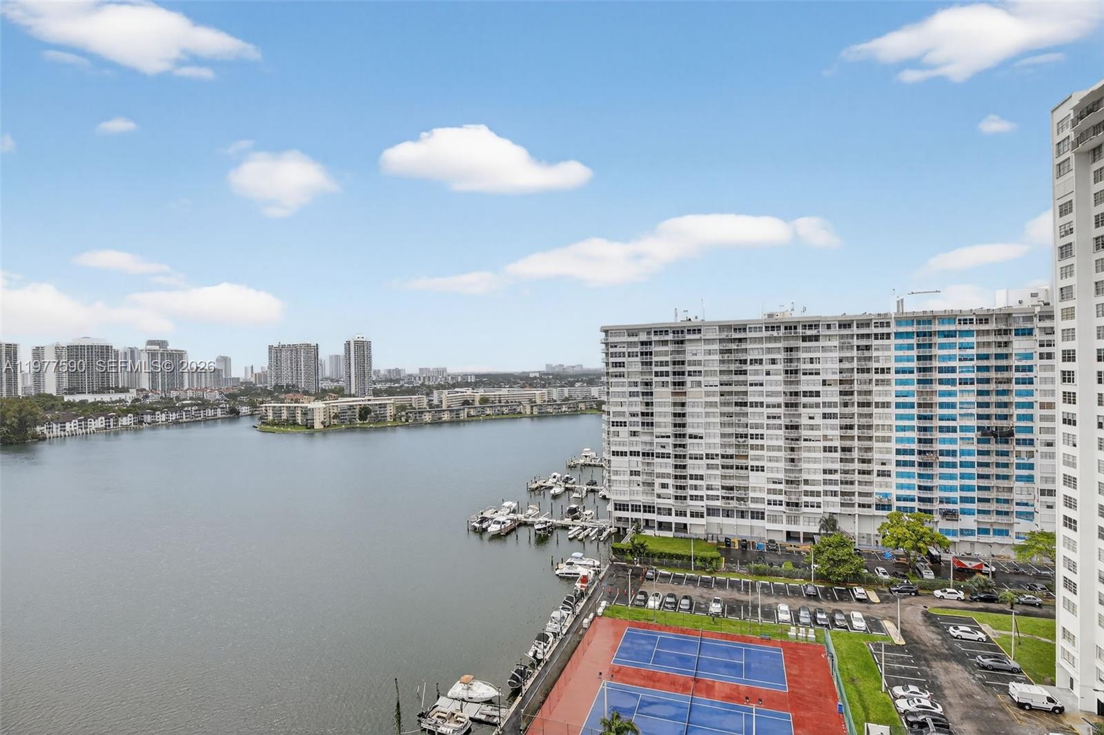 COMMODORE PLAZA CONDO - Residential